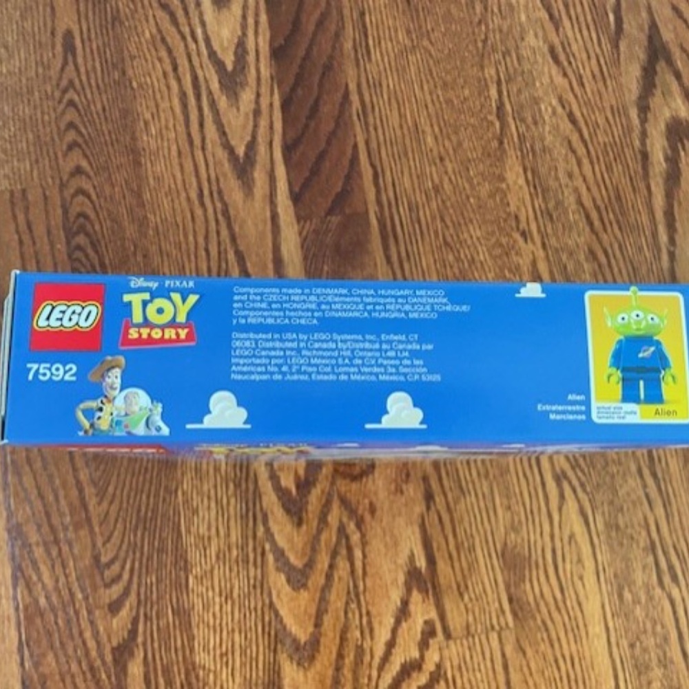 LEGO DISNEY PIXAR TOY STORY 7592 BUZZ LIGHTYEAR CONSTRUCT-A-BUZZ RETIRED NEW - Picture 2 of 6